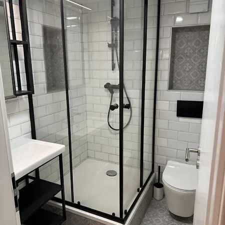 Designer Downtown Apartment Budapest